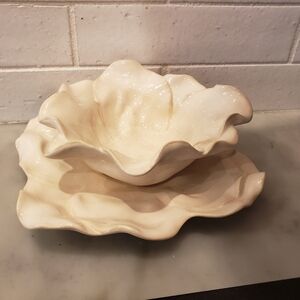 Pottery Barn Garden Serving Bowl With Underplate